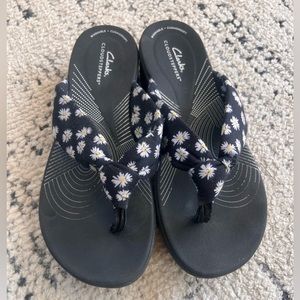 Clarks Cloud Steppers Arla Glison Slip-On Platform Wedge Sandals